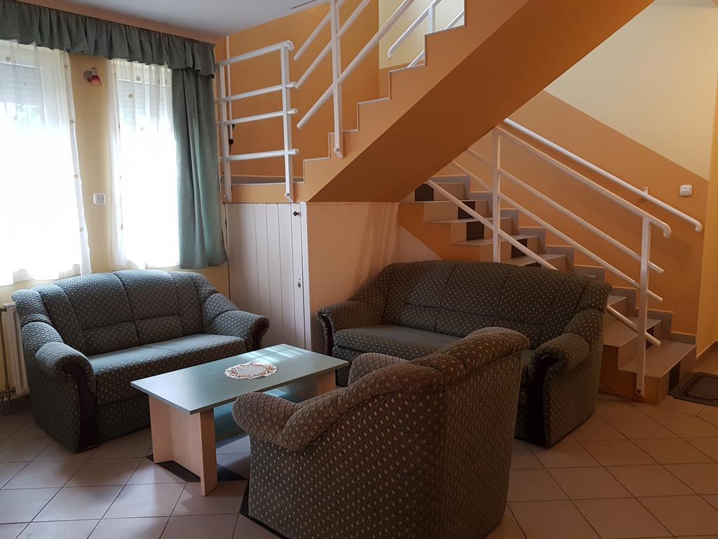 Richie Ii. Apartman Apartment Siofok Exterior photo